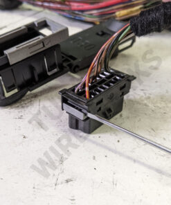 BMW E46 CAN-Bus 2-pin DTM to OBDII Adapter